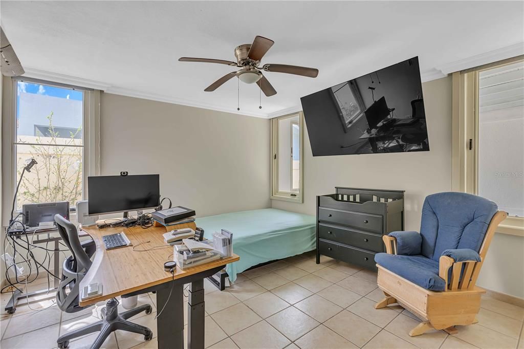 Active With Contract: $1,590,000 (4 beds, 3 baths, 4000 Square Feet)