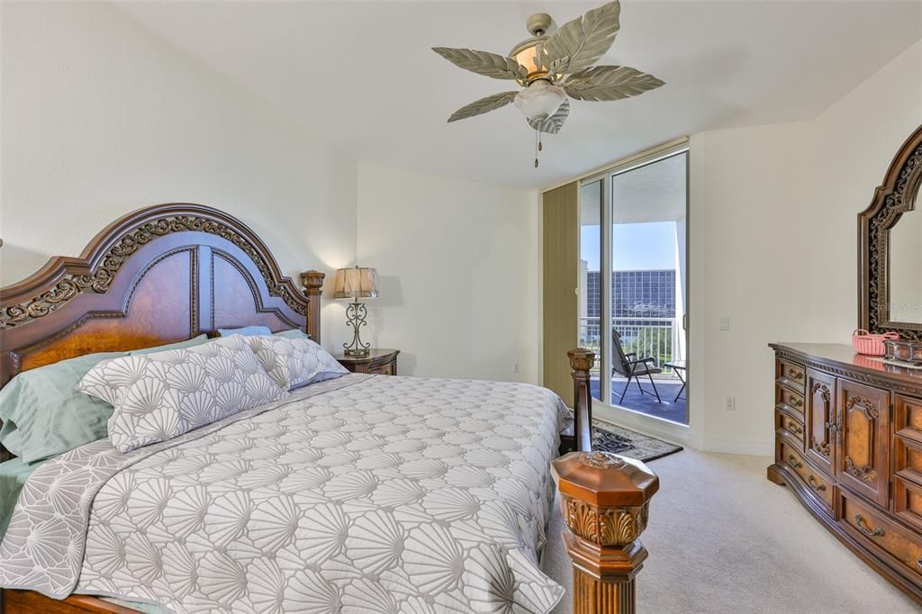 For Sale: $779,000 (2 beds, 2 baths, 1765 Square Feet)