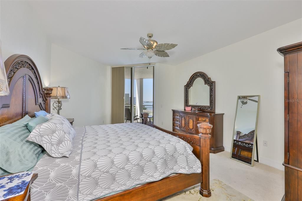 For Sale: $779,000 (2 beds, 2 baths, 1765 Square Feet)