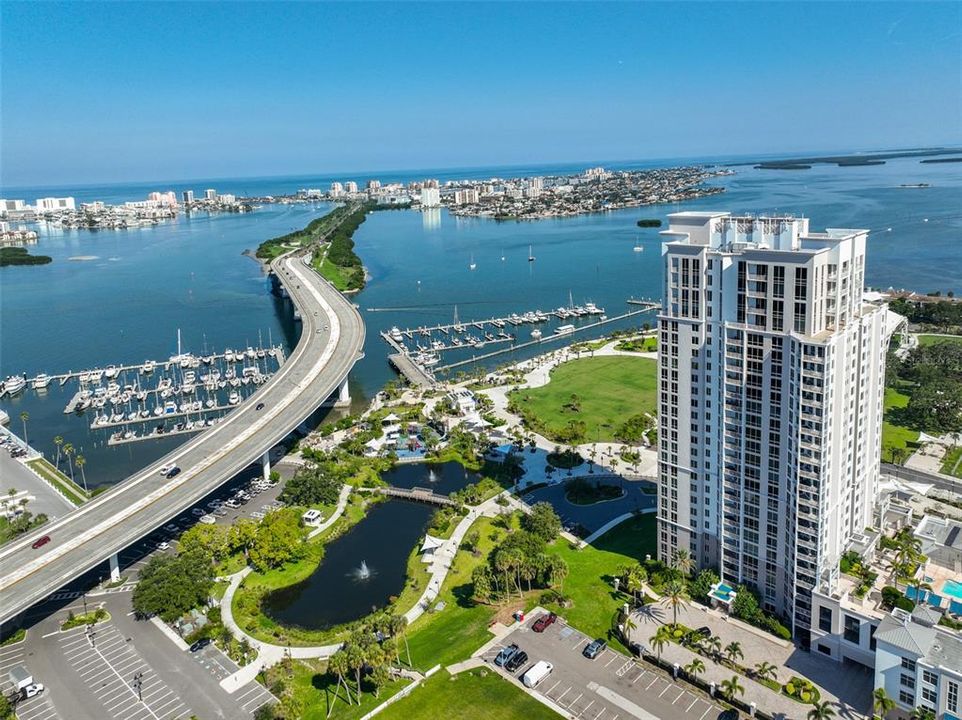 For Sale: $779,000 (2 beds, 2 baths, 1765 Square Feet)