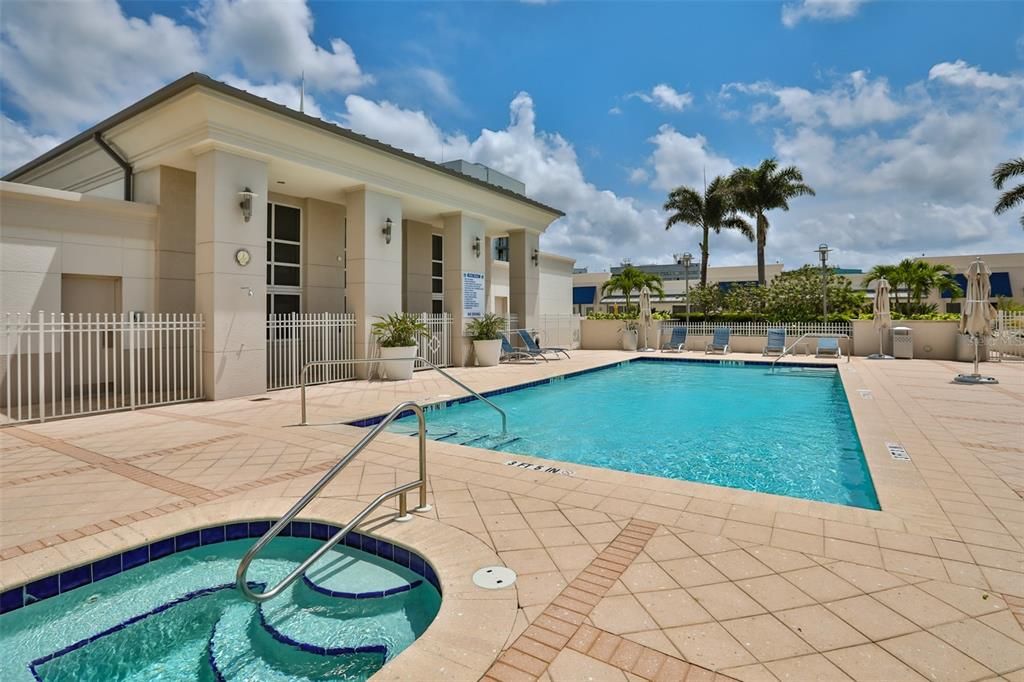 For Sale: $779,000 (2 beds, 2 baths, 1765 Square Feet)