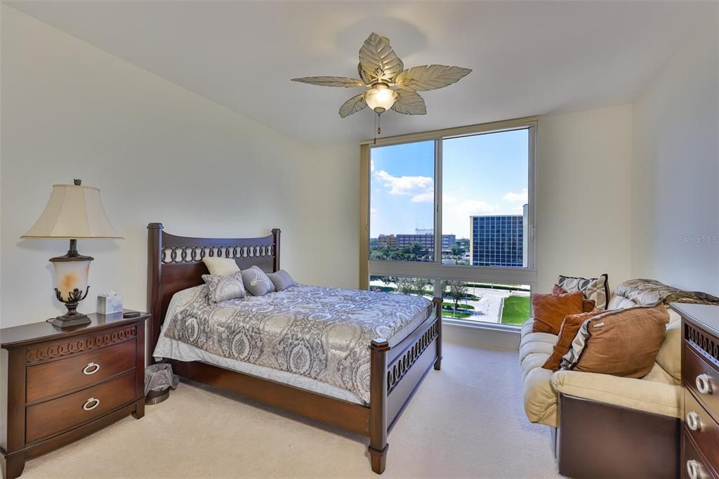 For Sale: $779,000 (2 beds, 2 baths, 1765 Square Feet)