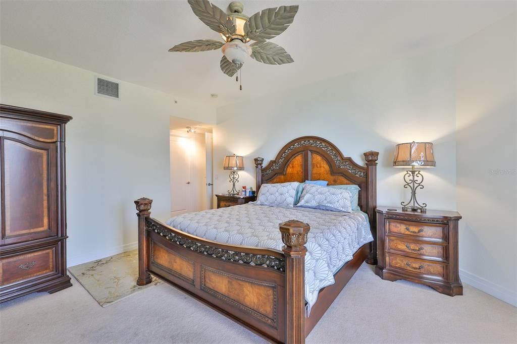 For Sale: $779,000 (2 beds, 2 baths, 1765 Square Feet)