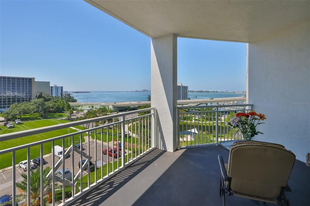 For Sale: $779,000 (2 beds, 2 baths, 1765 Square Feet)