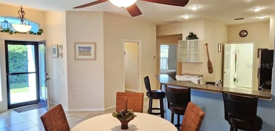 For Sale: $265,000 (2 beds, 2 baths, 1280 Square Feet)