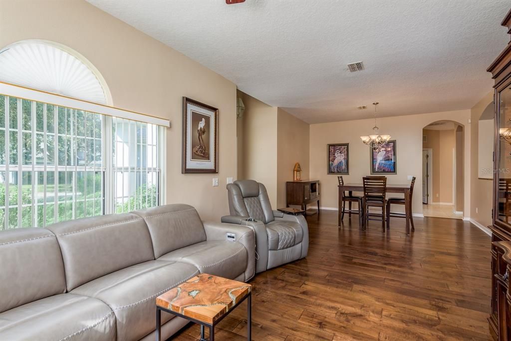 Active With Contract: $459,900 (4 beds, 3 baths, 2276 Square Feet)