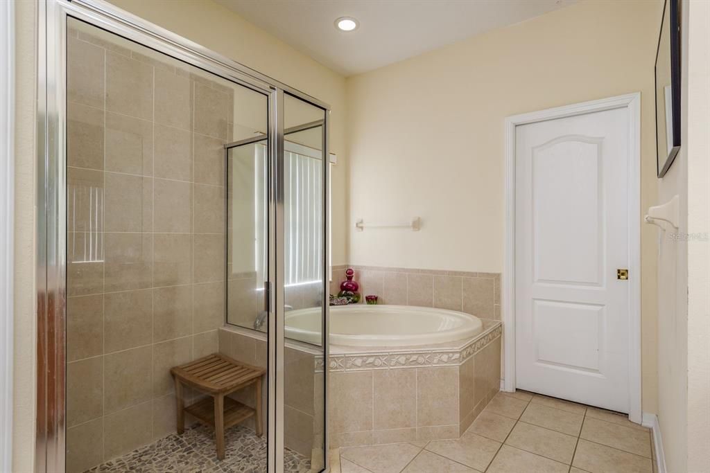 Active With Contract: $459,900 (4 beds, 3 baths, 2276 Square Feet)