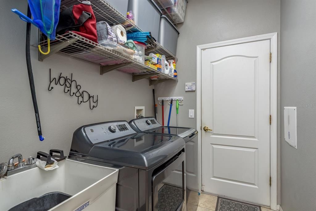 Active With Contract: $459,900 (4 beds, 3 baths, 2276 Square Feet)