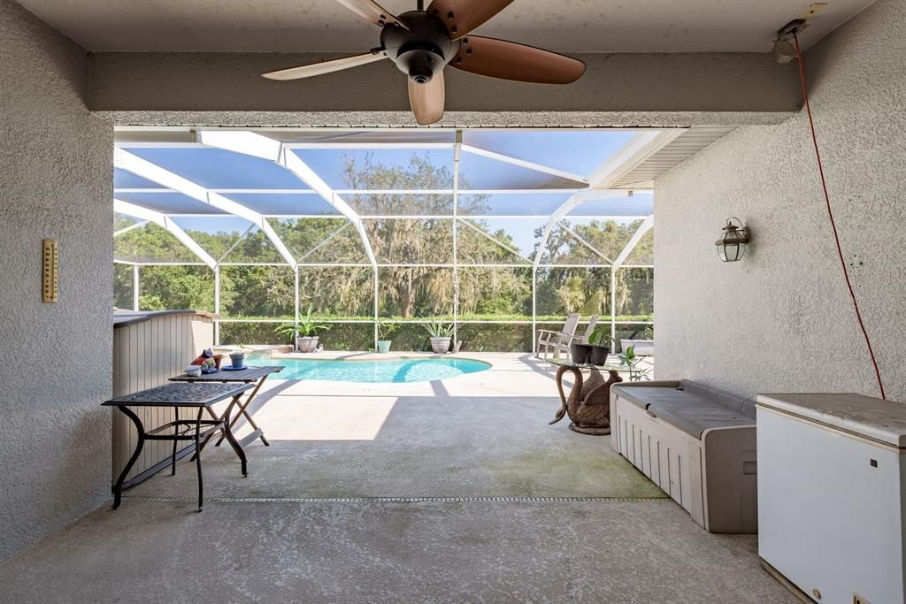 Active With Contract: $459,900 (4 beds, 3 baths, 2276 Square Feet)