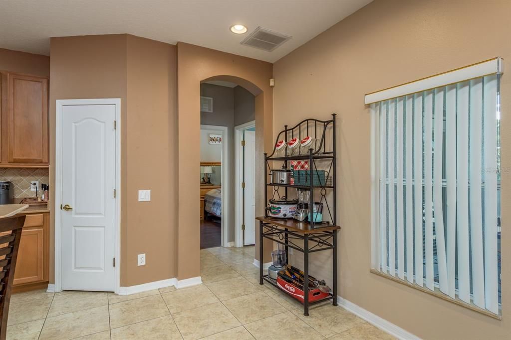 Active With Contract: $459,900 (4 beds, 3 baths, 2276 Square Feet)