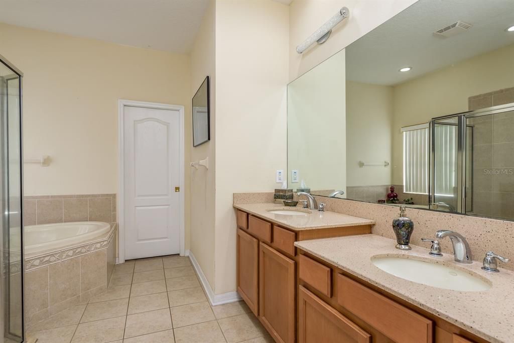 Active With Contract: $459,900 (4 beds, 3 baths, 2276 Square Feet)