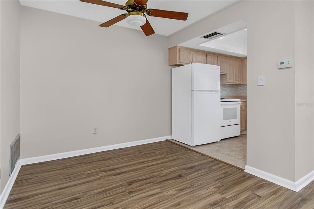 For Rent: $1,200 (1 beds, 1 baths, 600 Square Feet)