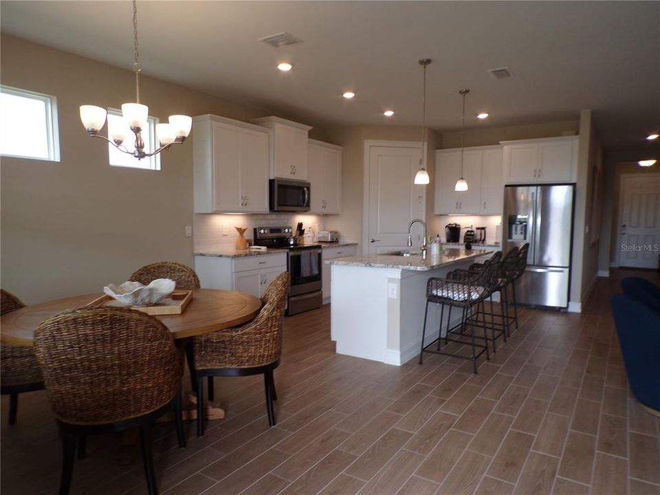 For Rent: $4,000 (3 beds, 2 baths, 2034 Square Feet)