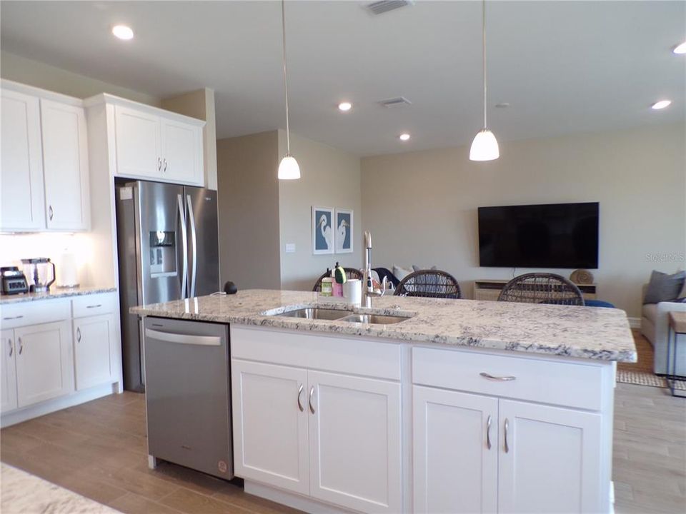 For Rent: $4,000 (3 beds, 2 baths, 2034 Square Feet)