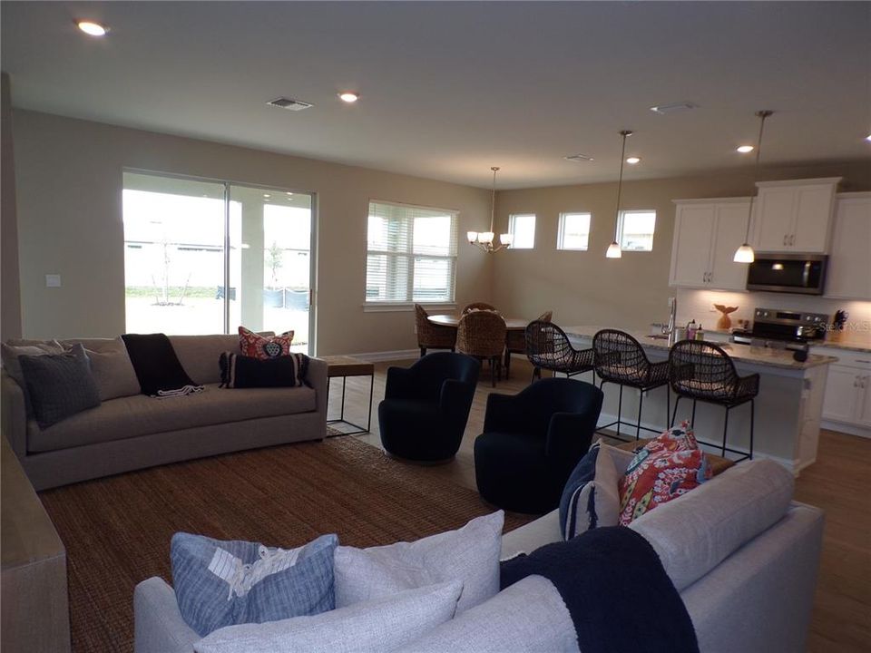 For Rent: $4,000 (3 beds, 2 baths, 2034 Square Feet)