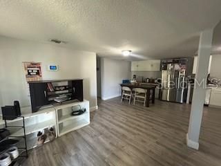 En Venta: $240,000 (3 camas, 2 baños, 1143 Pies cuadrados)