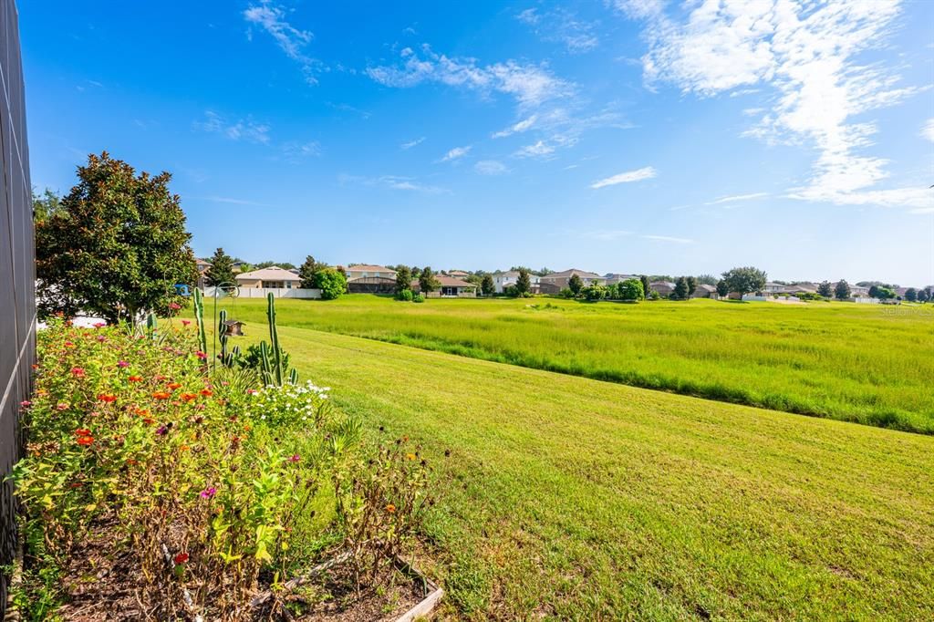 Active With Contract: $425,000 (4 beds, 3 baths, 2345 Square Feet)