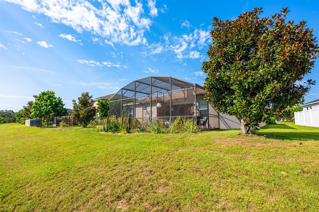 Active With Contract: $425,000 (4 beds, 3 baths, 2345 Square Feet)