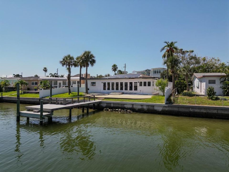 Active With Contract: $1,400,000 (2 beds, 2 baths, 1831 Square Feet)