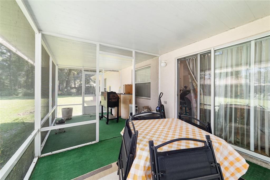 合同活跃: $239,900 (3 贝兹, 2 浴室, 1692 平方英尺)