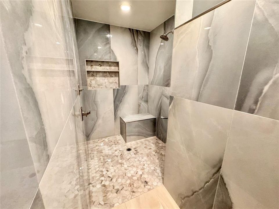 For Sale: $2,225,000 (3 beds, 2 baths, 3562 Square Feet)