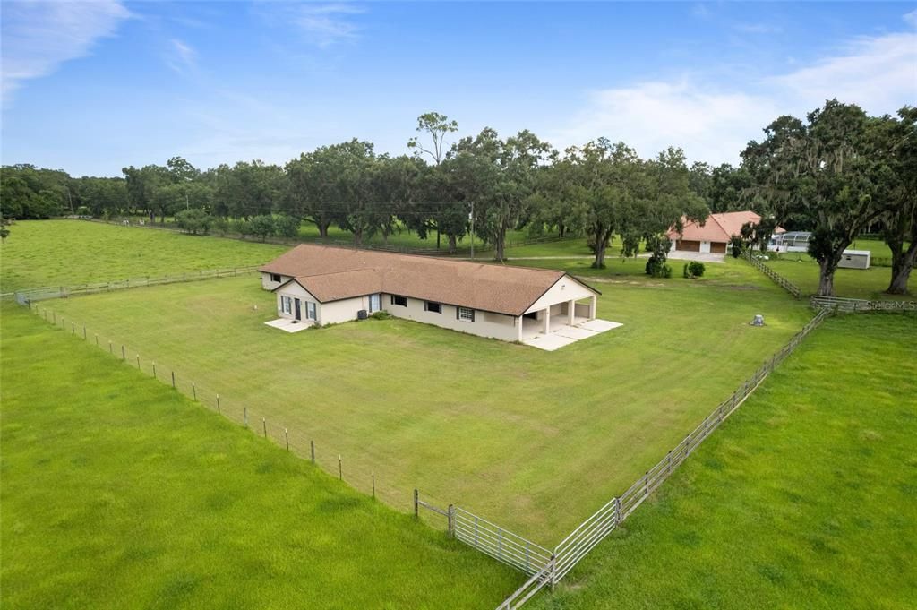 For Sale: $2,225,000 (3 beds, 2 baths, 3562 Square Feet)