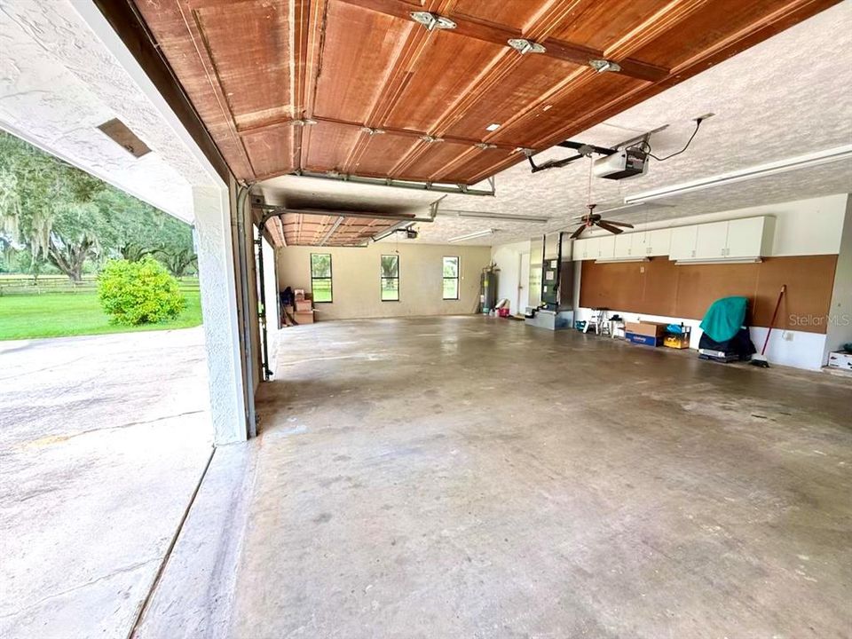 For Sale: $2,225,000 (3 beds, 2 baths, 3562 Square Feet)