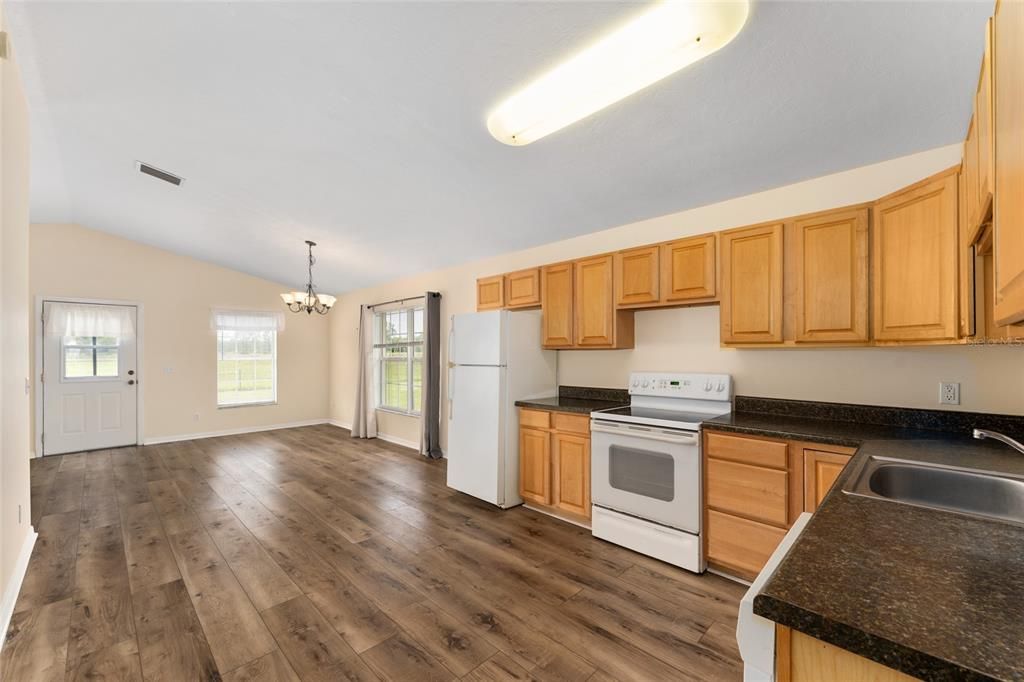 For Sale: $2,225,000 (3 beds, 2 baths, 3562 Square Feet)