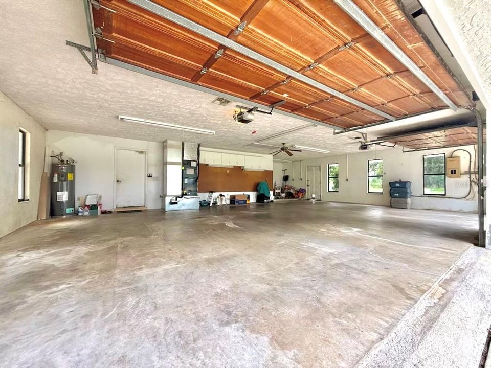 For Sale: $2,225,000 (3 beds, 2 baths, 3562 Square Feet)