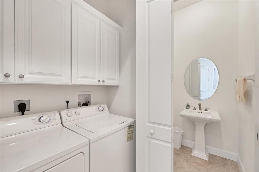 For Rent: $4,950 (3 beds, 2 baths, 1686 Square Feet)