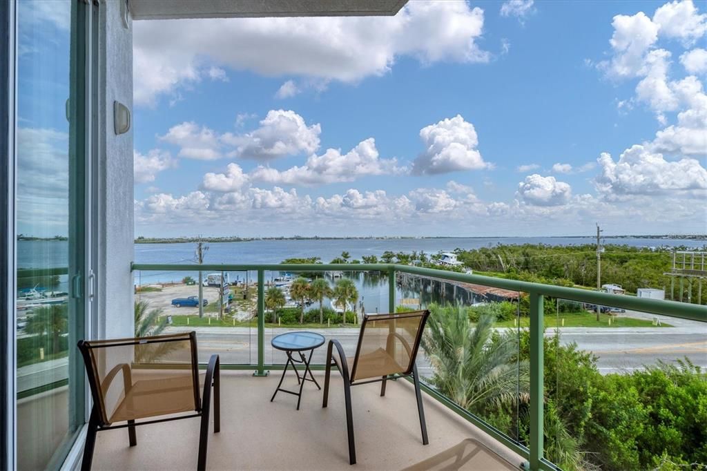 For Rent: $4,950 (3 beds, 2 baths, 1686 Square Feet)