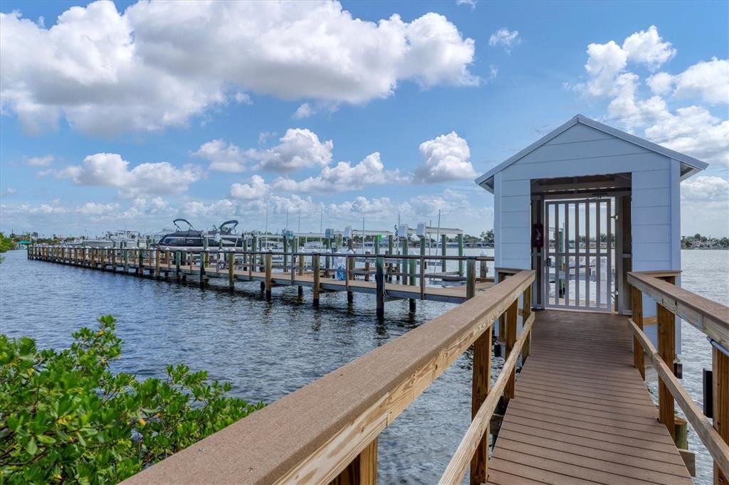 For Rent: $4,950 (3 beds, 2 baths, 1686 Square Feet)