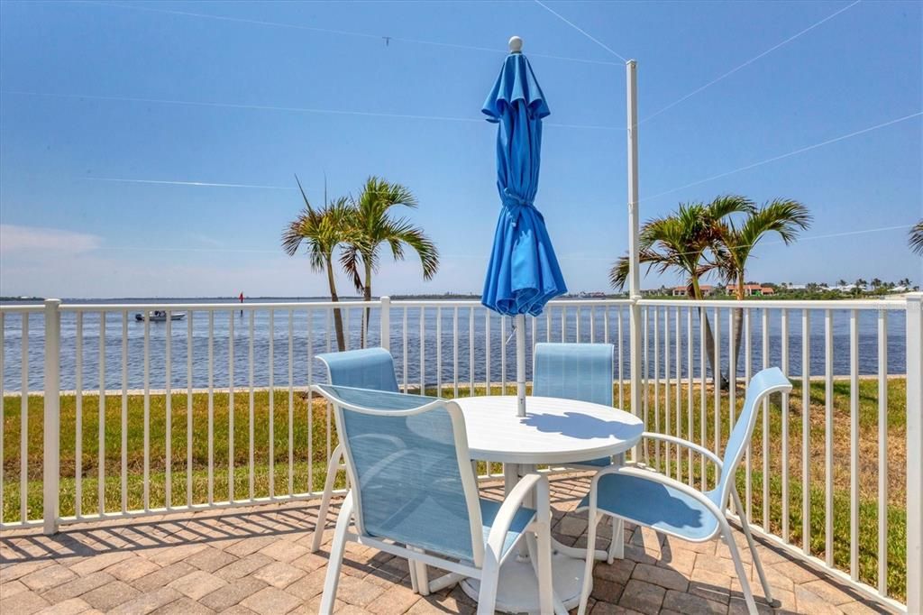 For Rent: $4,950 (3 beds, 2 baths, 1686 Square Feet)