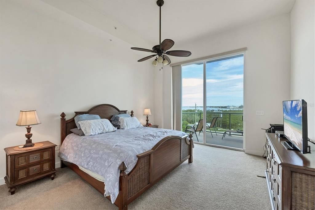 For Rent: $4,950 (3 beds, 2 baths, 1686 Square Feet)