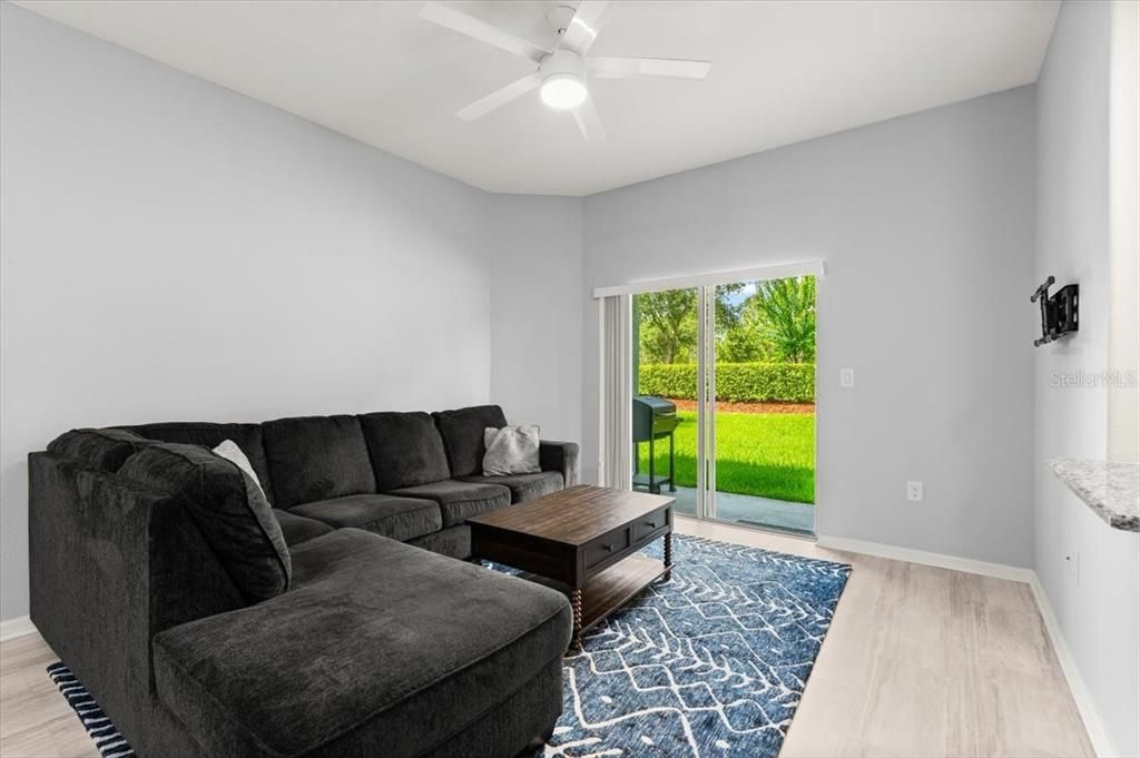 待售: $239,000 (2 贝兹, 2 浴室, 1288 平方英尺)