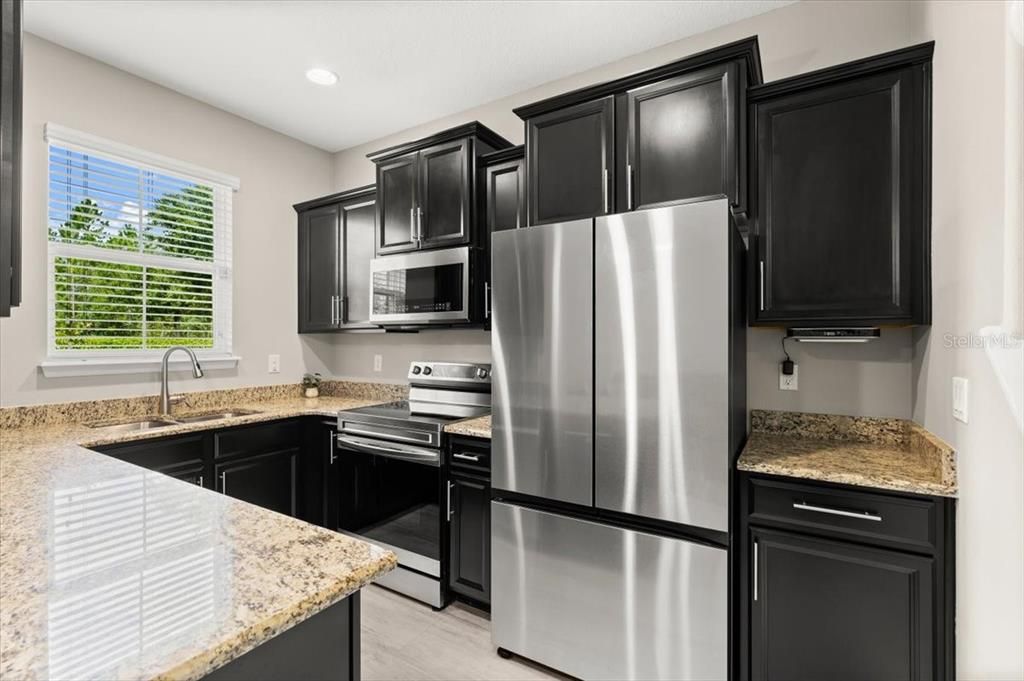 待售: $239,000 (2 贝兹, 2 浴室, 1288 平方英尺)