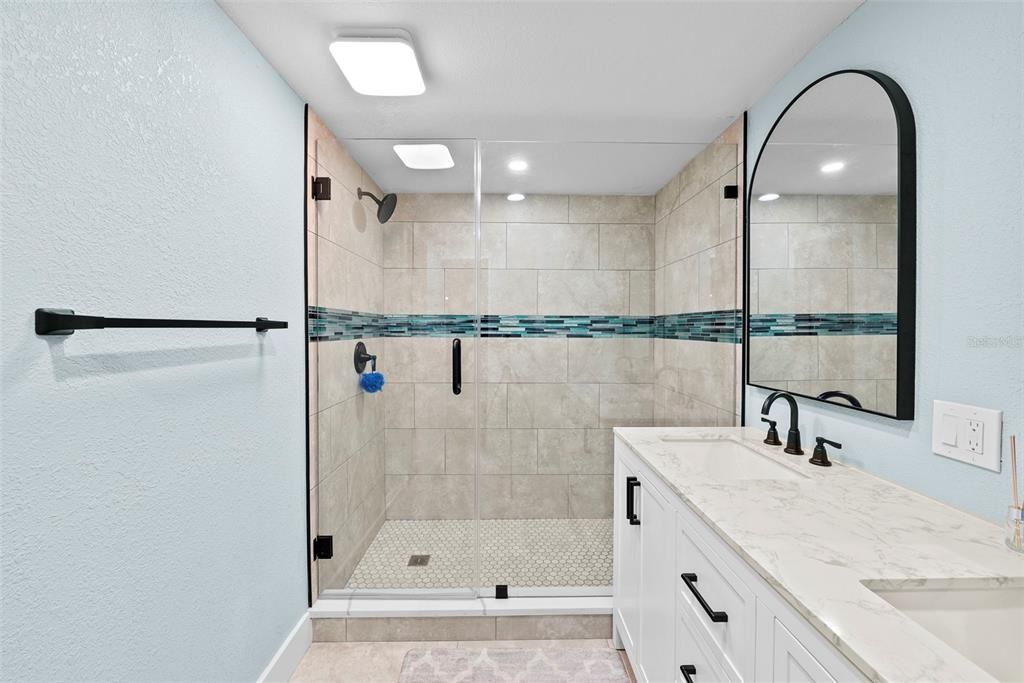 Active With Contract: $350,000 (3 beds, 1 baths, 1444 Square Feet)