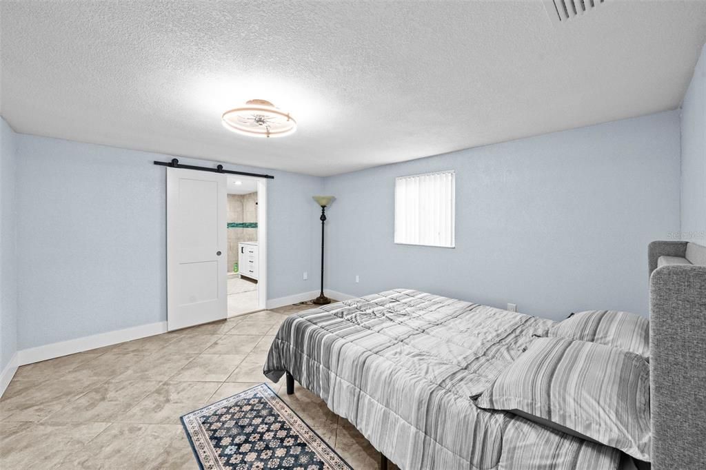 Active With Contract: $350,000 (3 beds, 1 baths, 1444 Square Feet)