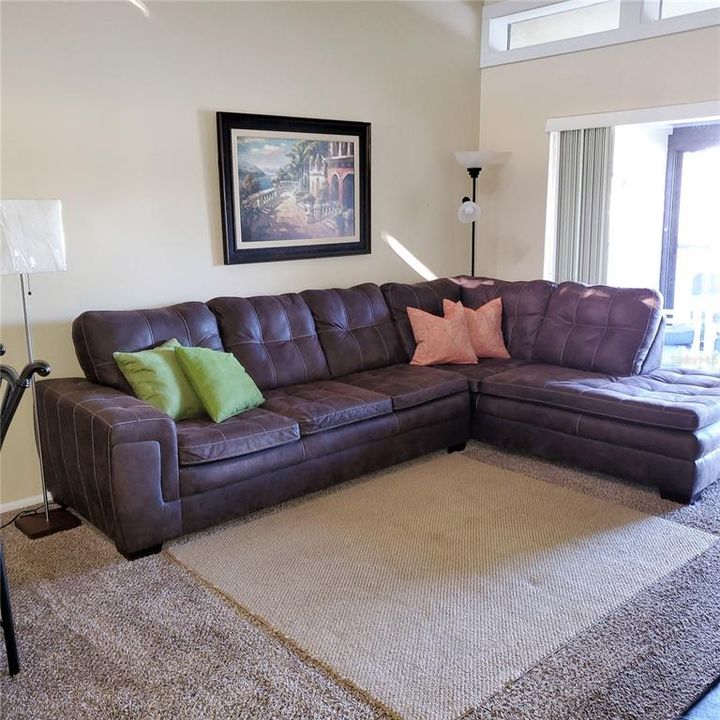 For Rent: $3,000 (2 beds, 2 baths, 924 Square Feet)