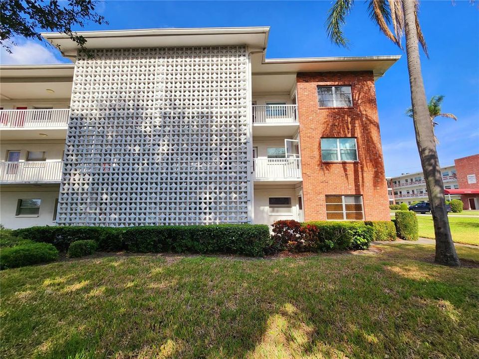 Activo con contrato: $119,000 (3 camas, 2 baños, 1290 Pies cuadrados)