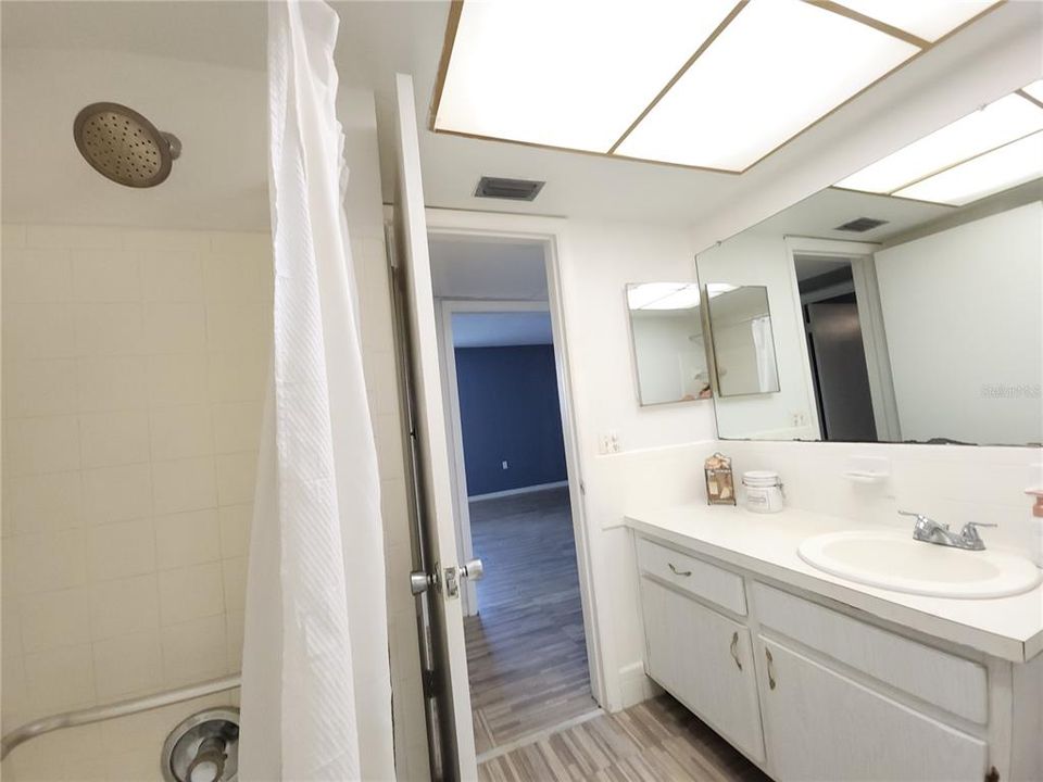 Activo con contrato: $119,000 (3 camas, 2 baños, 1290 Pies cuadrados)