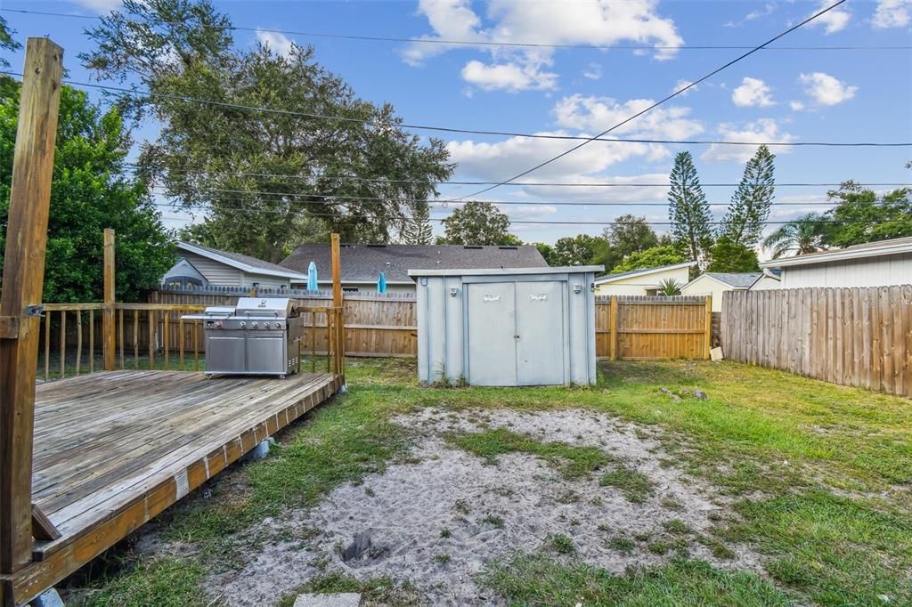 Под контрактом: $299,000 (3 спален, 1 ванн, 1248 Квадратных фут)