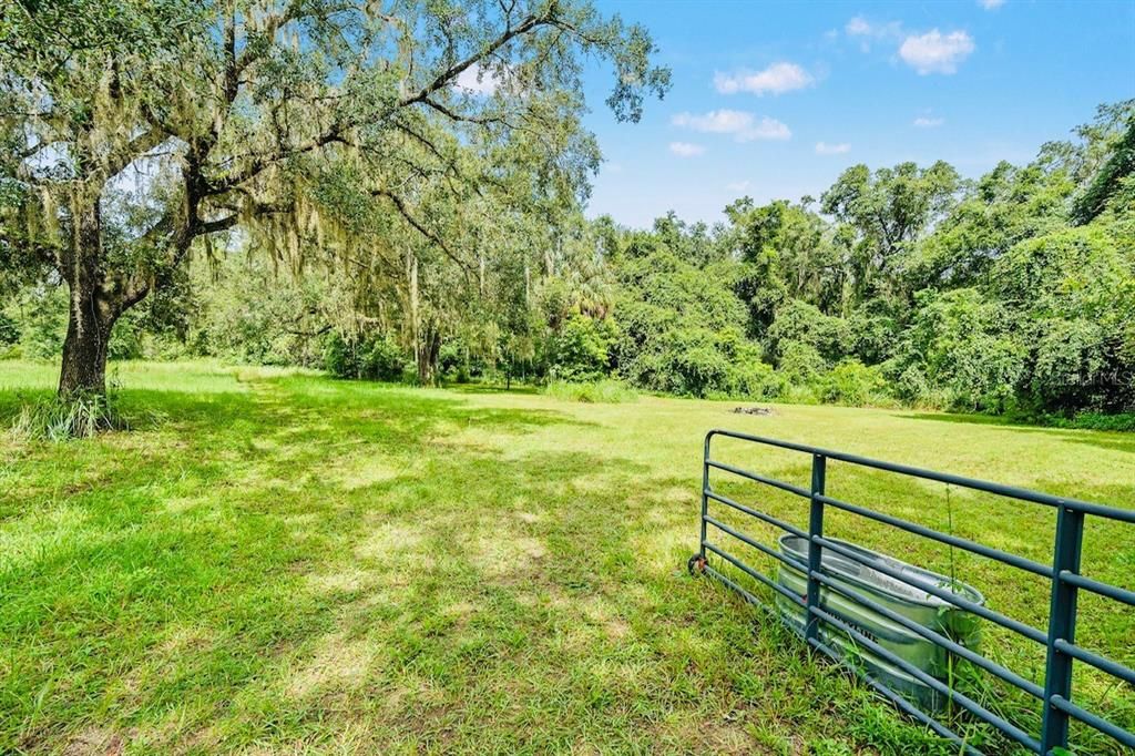 En Venta: $624,900 (4 camas, 2 baños, 3136 Pies cuadrados)