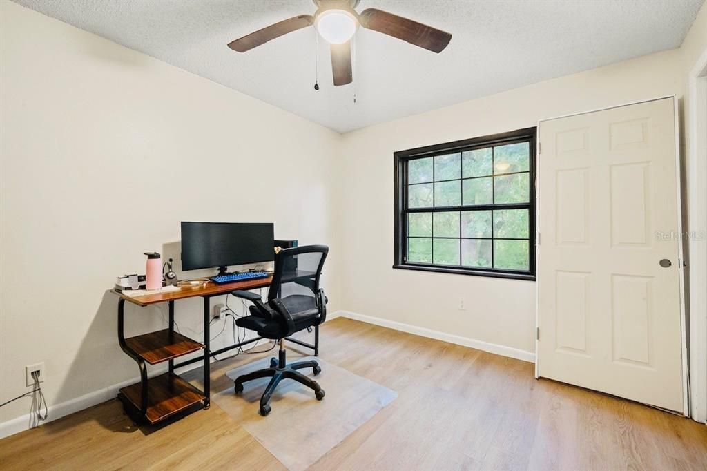 En Venta: $624,900 (4 camas, 2 baños, 3136 Pies cuadrados)