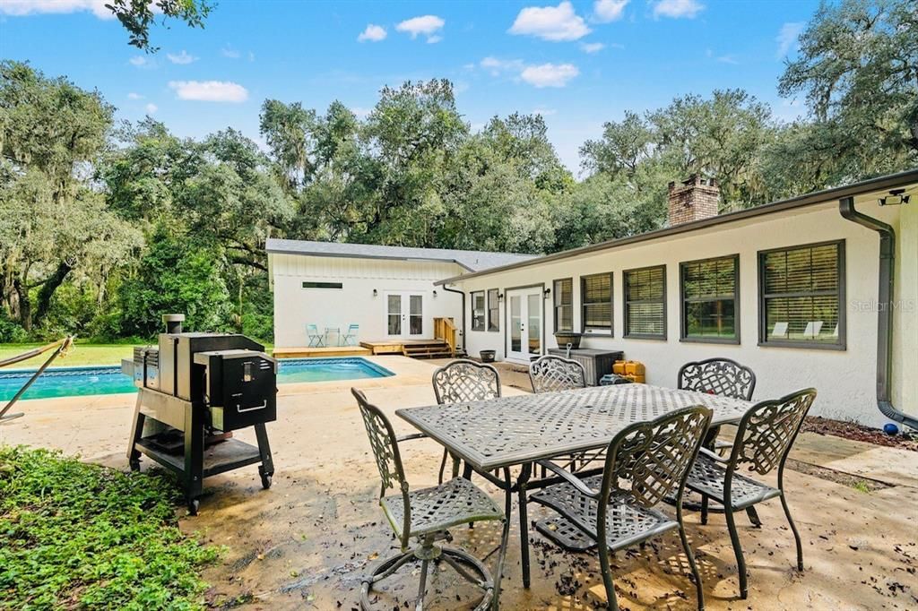 En Venta: $624,900 (4 camas, 2 baños, 3136 Pies cuadrados)