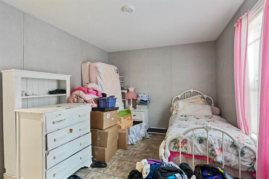 На продажу: $226,000 (3 спален, 2 ванн, 1458 Квадратных фут)