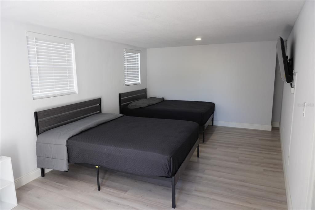 For Rent: $2,800 (4 beds, 3 baths, 2276 Square Feet)