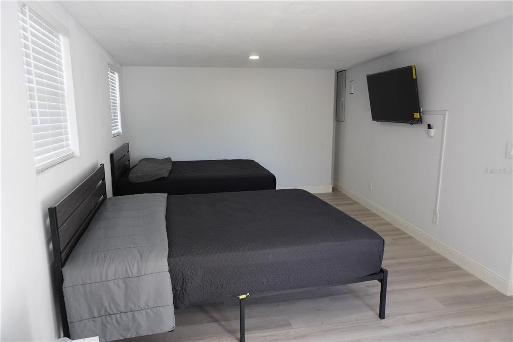 For Rent: $2,800 (4 beds, 3 baths, 2276 Square Feet)