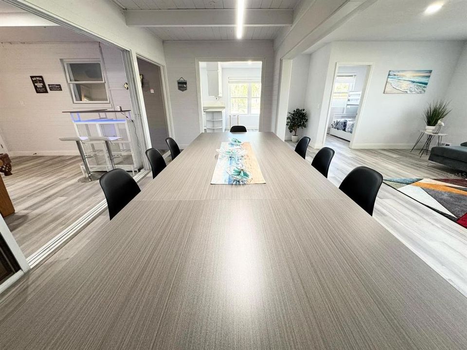 For Rent: $2,800 (4 beds, 3 baths, 2276 Square Feet)