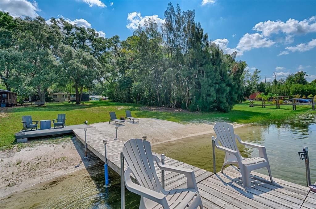 For Sale: $365,000 (3 beds, 3 baths, 1195 Square Feet)